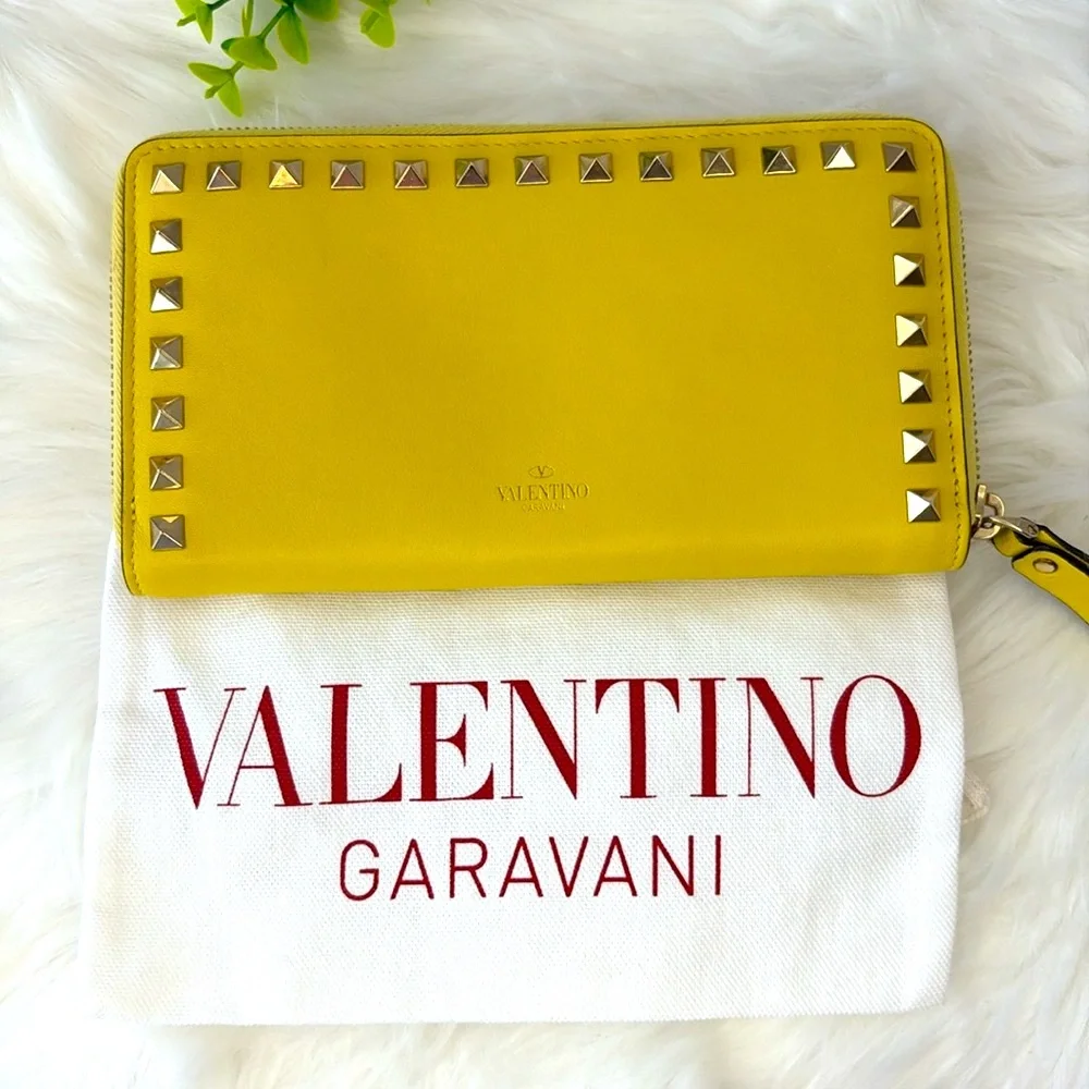 Valentino Garavani Yellow‎ Rock Stud Zipper Wallet